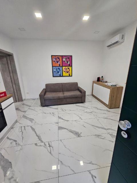 Sweet Home برينديسي المظهر الخارجي الصورة
